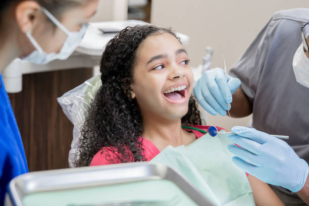 Best Dentist Open on Weekends  in Middlefield, OH